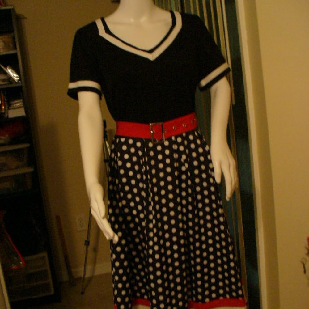 BLACK DRESS WITH WHITE POLKA DOTS